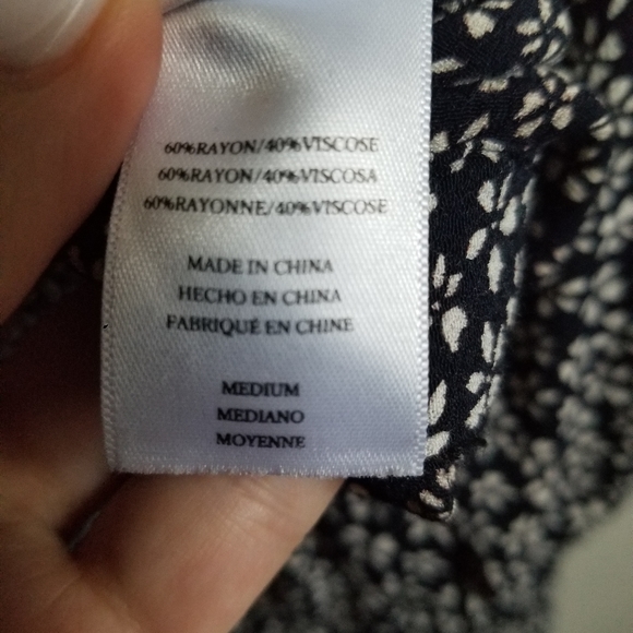 Rails Ellie petals romper floral black white sz M - Picture 6 of 7